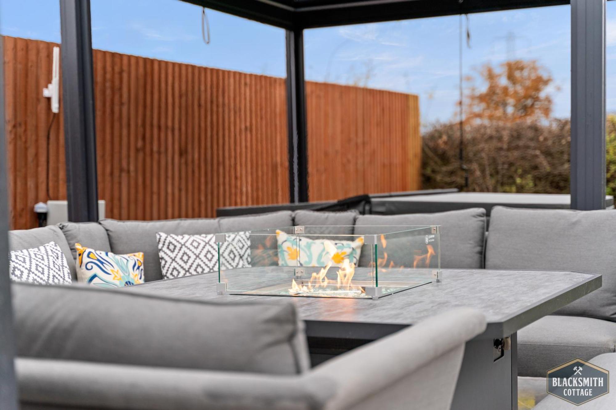 6Br Luxury Cottage, Hot Tubs, Hoar Cross, Staffordshire Newborough  Buitenkant foto
